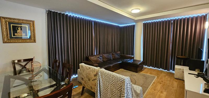 2 Bedroom Property for Sale in Bloubergstrand Western Cape